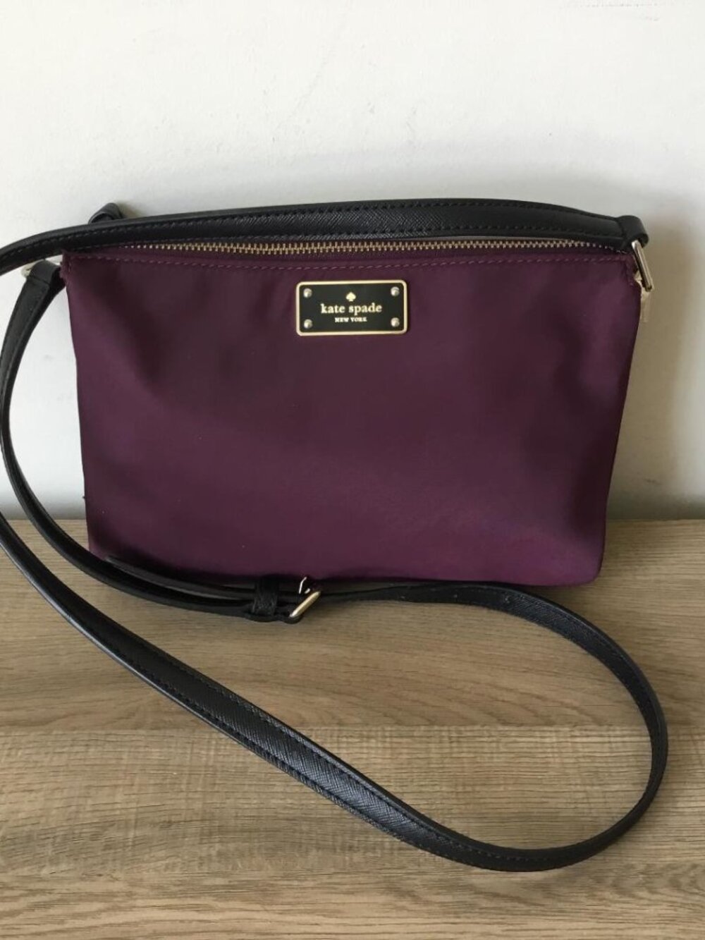 Kate Spade Burgundy Triple Gusset Crossbody Bag Nylon w/Black Leather Strap EUC